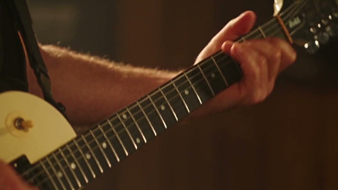 Live guitar detail